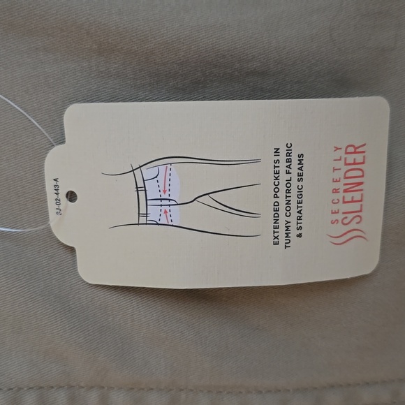 ST. JOHN'S BAY BRAND WOMEN'S PLUS SIZE KHAKI WIDE LEG PANTS SIZE 16 TALL - Picture 10 of 15